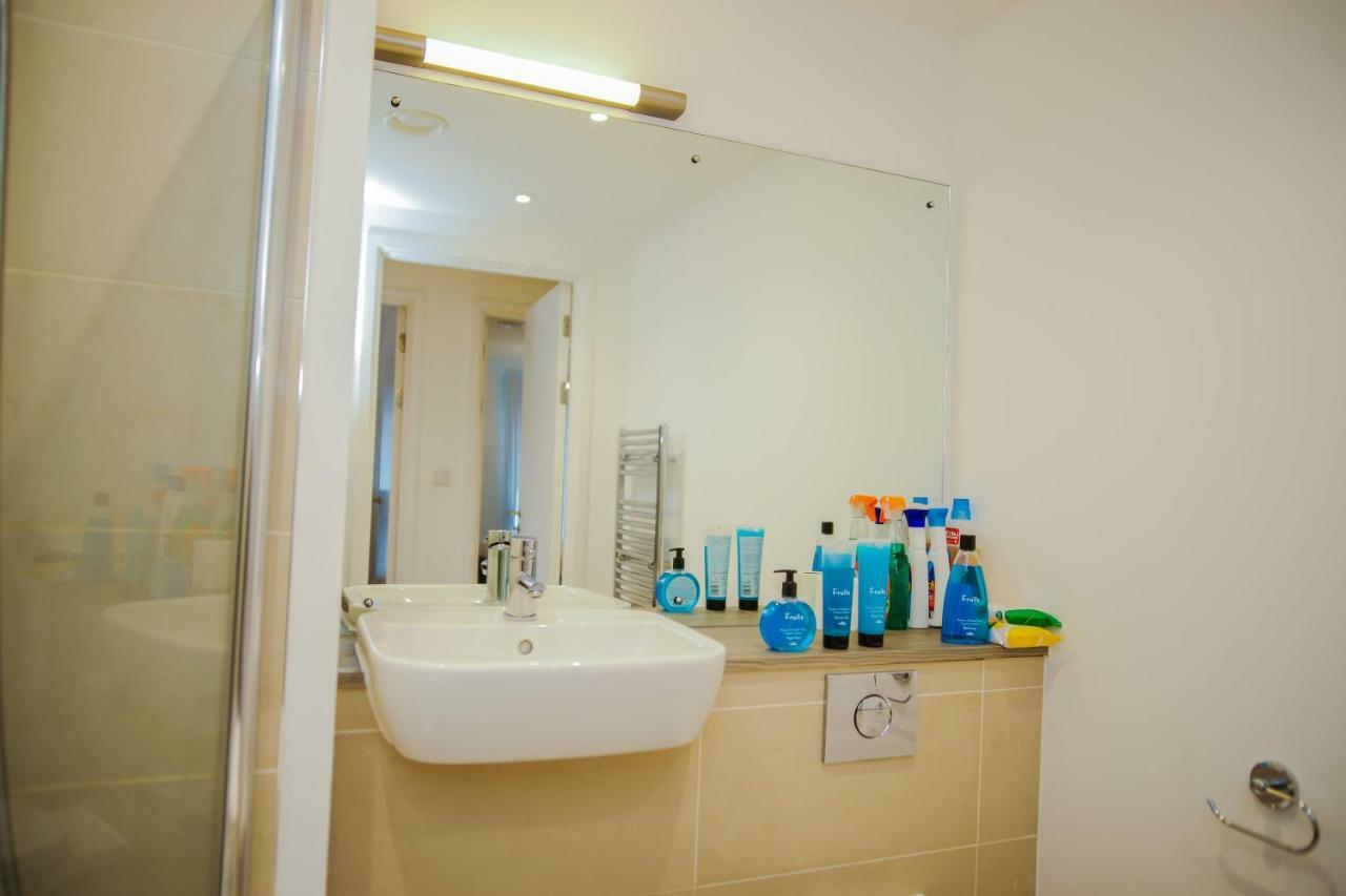 Executive 2 Bed Apartment London Exterior photo