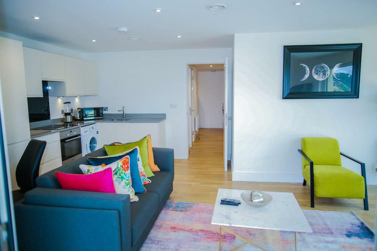 Executive 2 Bed Apartment London Exterior photo